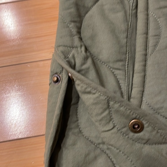 Women Lucky Brand Army Green Button Up Quilted Coat Coat Size M W/Pockets - Picture 3 of 11